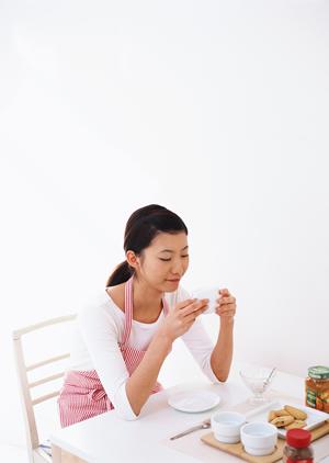 上野の居酒屋「かまどか」で味わう絶品釜めしと鶏料理